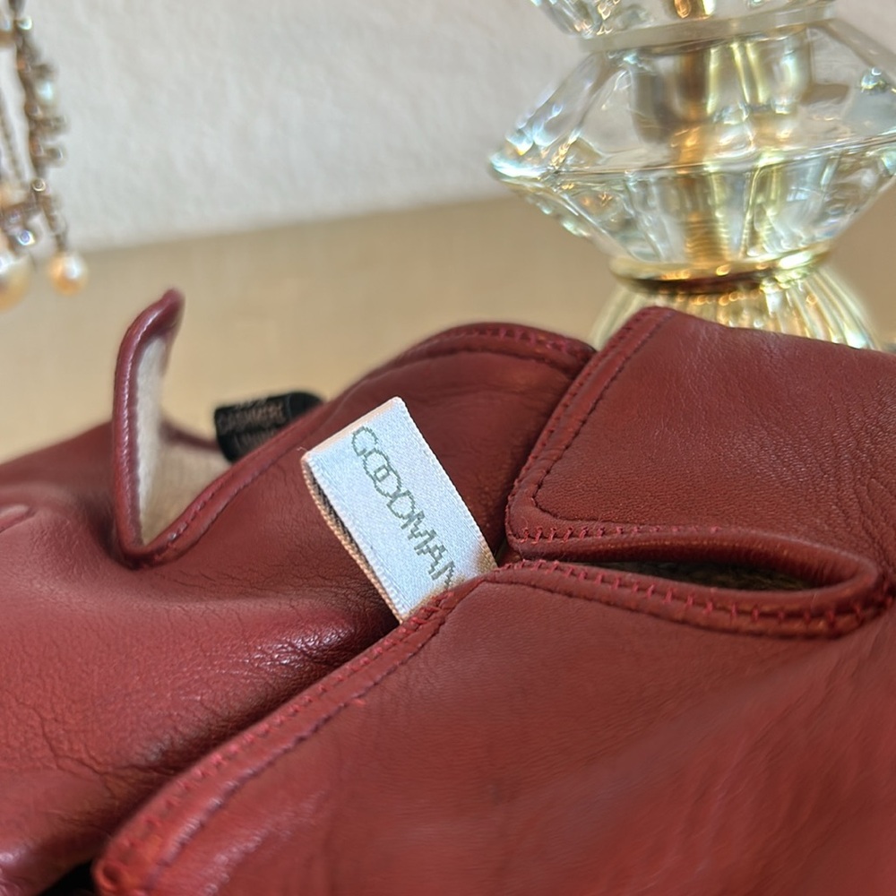 Bergdorf Goodman- Genuine Leather & 100% Cashmere - Picture 7 of 9